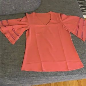 Women’s short sleeve dress shirt